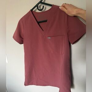 Catarina -One Pocket Scrub Top